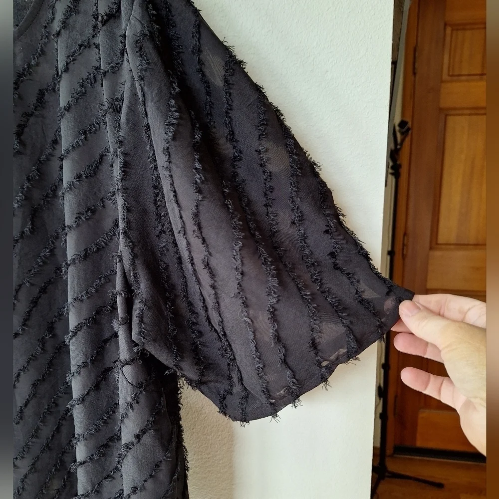 Eloquii Women's Semi Sheer Black Textured Blouse. Lagenlook. Size 26